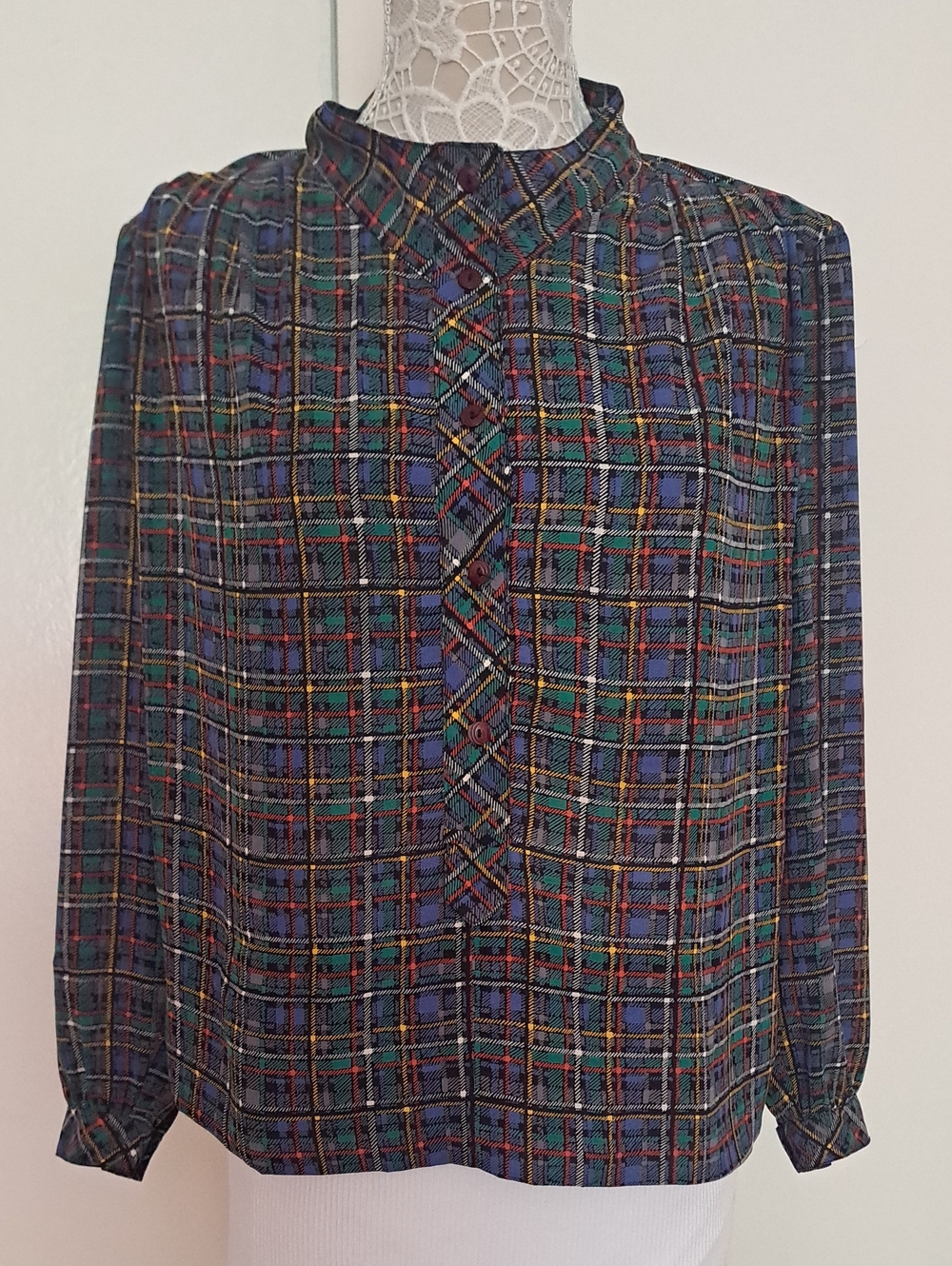 JYH SHING Lady's Fashion Green Blue Plaid Long-Sleeve Button Front Shirt